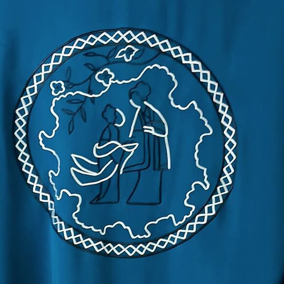 Diane Von Furstenberg SZ 3X Silk Button Front Blouse Embroidery Back Medallion - Picture 6 of 6